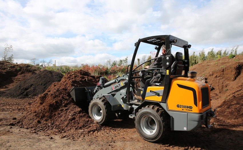 Giant G2500 (HD) (X-TRA) 1