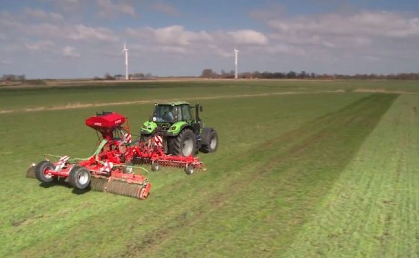 Greenmaster 640 - Grassland maintenance 1