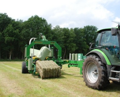 McHale 998 vierkante balenwikkelaar small