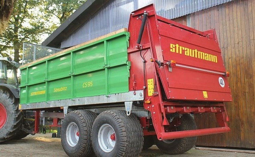 Strautmann CS-serie Strooiwagens 1