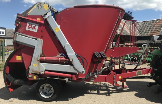 BVL Vmix 12 LS zelfladende voermengwagen