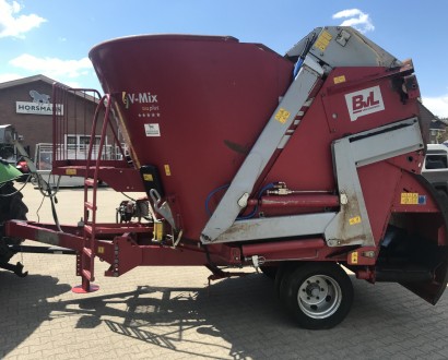 BVL Vmix 12 LS self-loading feed mixer 3