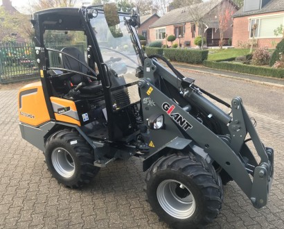 Giant kniklader G2700HD+ showmodel 3