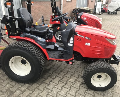 Branson compact tractoren 4
