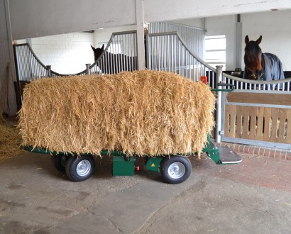 Straw trolley electric self-propelled 2