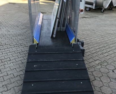 Training belt / treadmill demo model 3