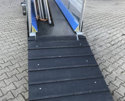 Training belt / treadmill demo model 5