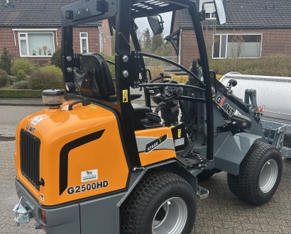 Giant G2500 showmodel small