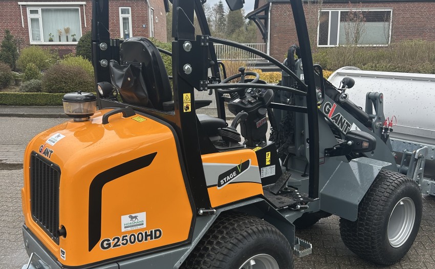 Giant G2500 showmodel 1