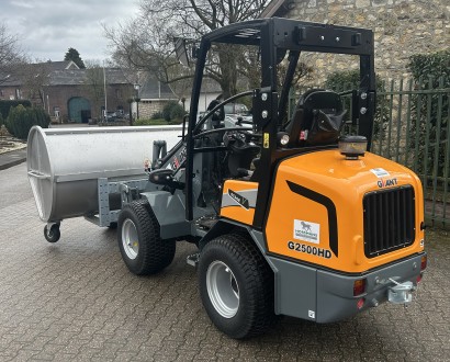 Giant G2500 showmodel 2