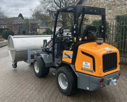 Giant G2500 showmodel 2